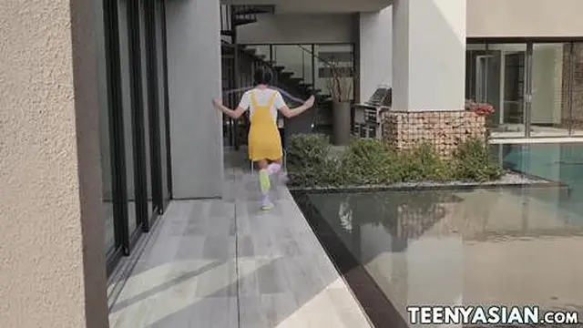 Asian teen Elle Voneva doggystyle hard fucked in threesome