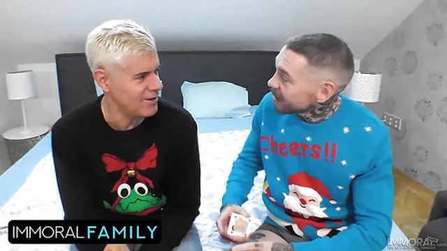 Card Games Turns Ino  Anal Creampie Threesome For Squirt Machine Maddy Black On Christmas Eve - Immoral  4k