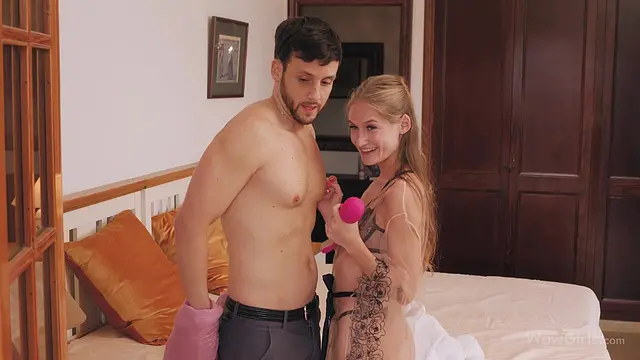 WOWGIRLS Amazing models Liz Ocean and Tiffany Tatum fucking a stranger in a hotel